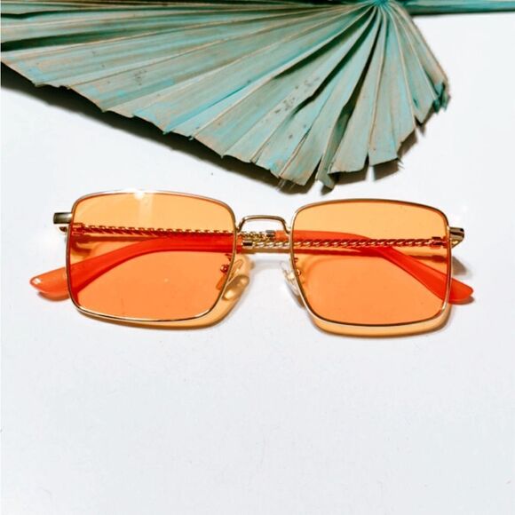 REVOLVE Gold Sunglasses - Picture 3 of 5